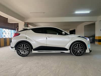 Toyota C-HR 2017