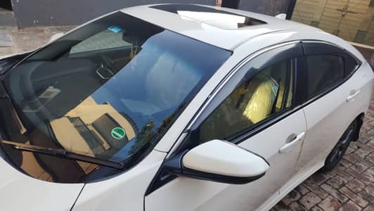 Honda Civic Oriel 1.8 i-VTEC CVT 2020