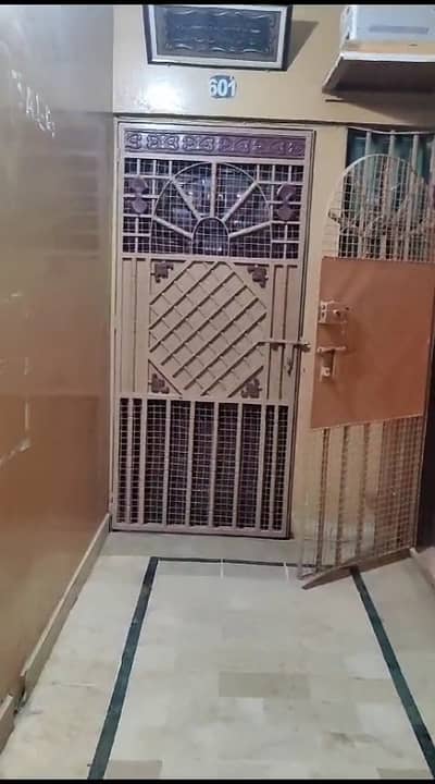 Spacious Prime Location 1400 Square Feet Flat Available For sale In North Nazimabad - Block L