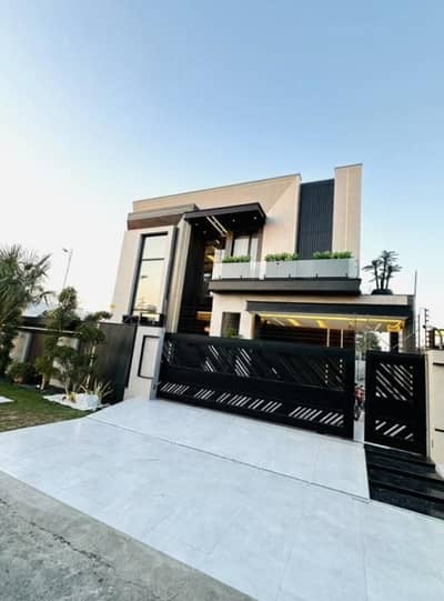 10 Marla desighner house available for rent in heart of bahria town phase 8 Rawalpindi