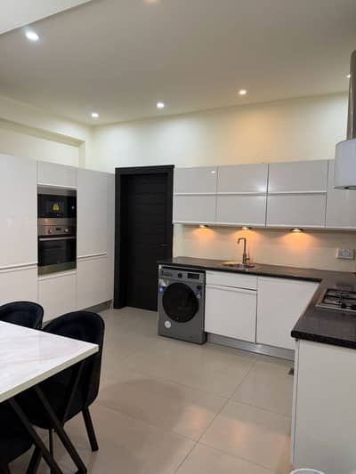 2 Bedrooms Luxury Furnished Apartment Available For Rent in Phase 3 Sanctuary Mall