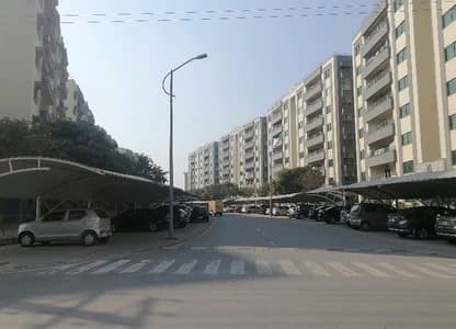 A Flat Of 10 Marla In Askari 11