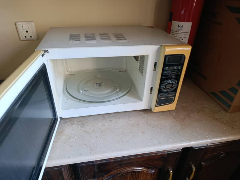Microwave 1