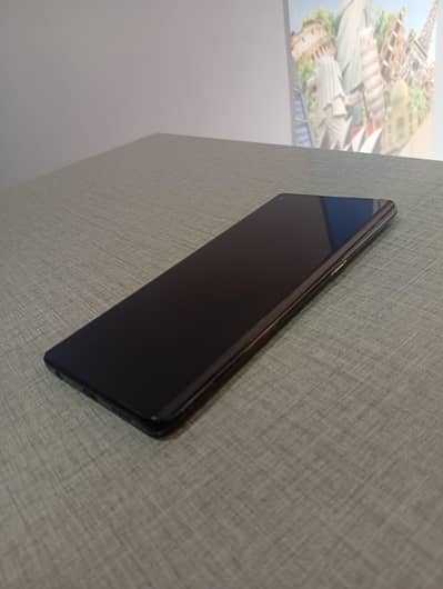 I m selling oppo Reno 4 pro good condition 8gb 256gb exchange possible