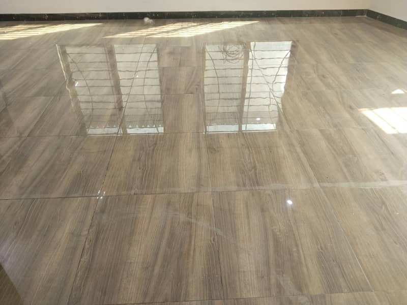 Upper portion for rent 3