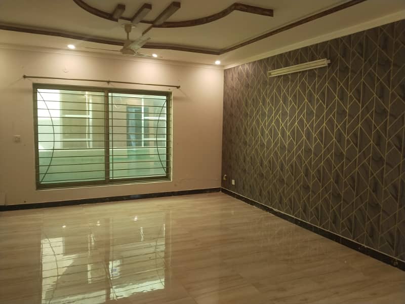 Upper portion for rent 5