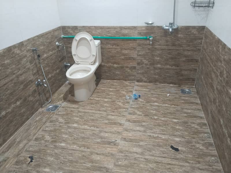 Upper portion for rent 10