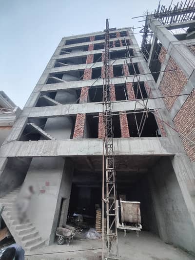 DOUBLE COMMERCIAL,HEIGHTENED BUILDING, 2 LIFTS, M/F WASHROOMS NEAR KANAL FOR RENT