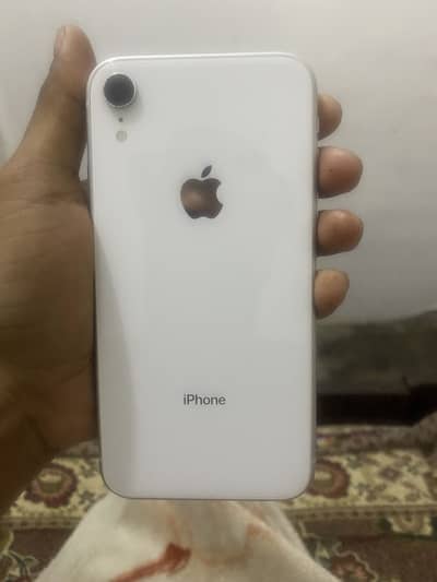 I phone XR  64gb