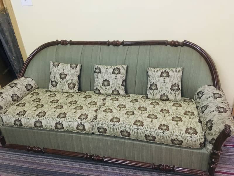 5 seater sofa 0