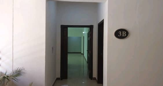 Ideal 10 Marla Flat Available In Askari 11, Lahore