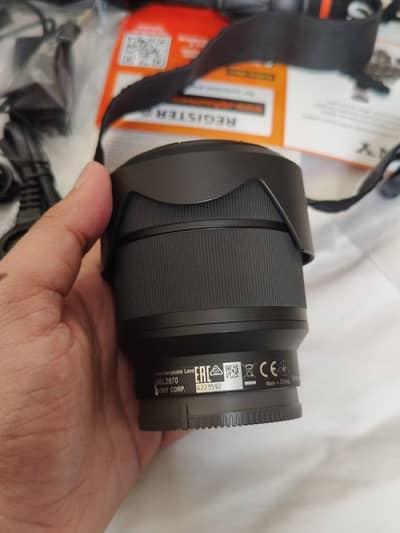 Sony 28.70 lenz