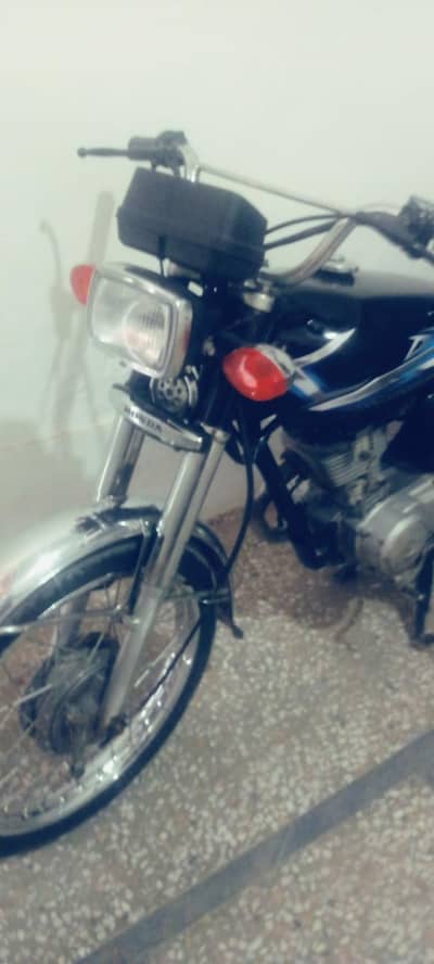 Honda 125 urgent sell 03290645065