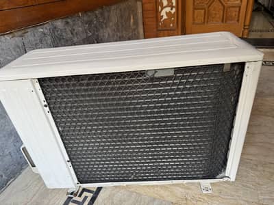 Gree split AC 1.5 ton fresh condition