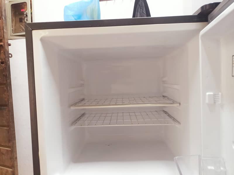 Refrigerator 1