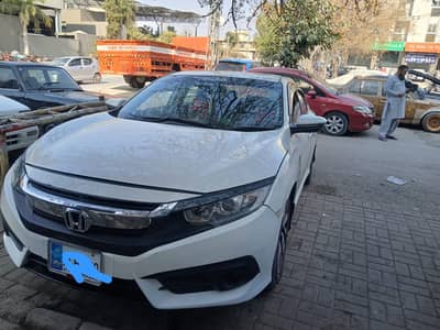 Honda Civic Oriel 1.8 i-VTEC CVT 2016