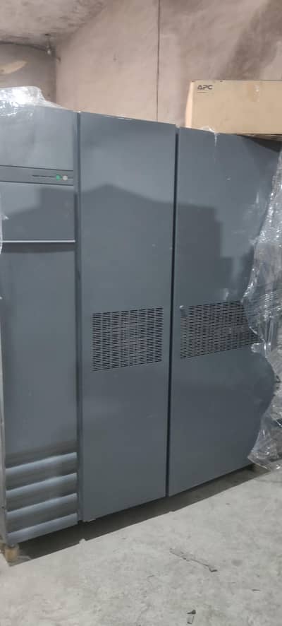 MGE UPS INDUSTRIEAL 20KVA 40KVA 120KVA 200KA 300KVA 400KVA 500KVA