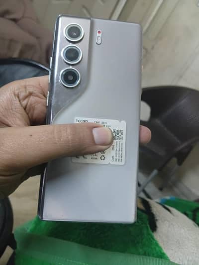 tecno camon 40 pro 8+8+256