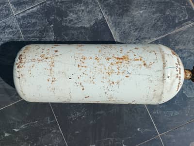 Suzuki Ravi Genuine CyIinder (21 Kgs). NO DELIVERY.