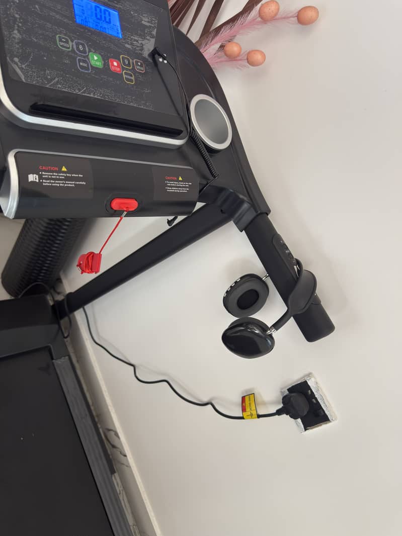 Treadmill running machine 2