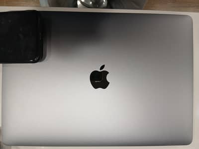 Macbook Pro M1, 13", (8/256).