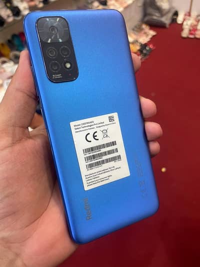 10 10 condition with box charger 6+6 128