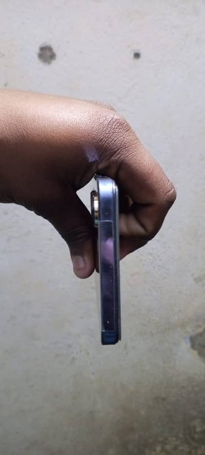 Vivo y100 =8+8/256.5000MAH Battery Whatsapp 0310/5656/322