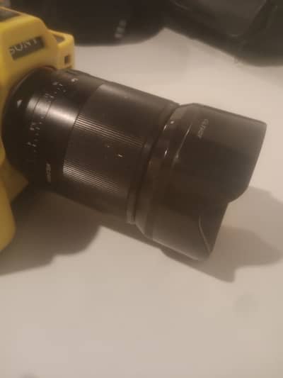 35mm 1.8 E mount Lens