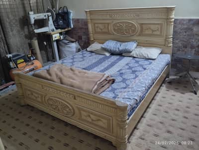 Double bed cheapboard