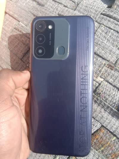 Tecno spark 8c