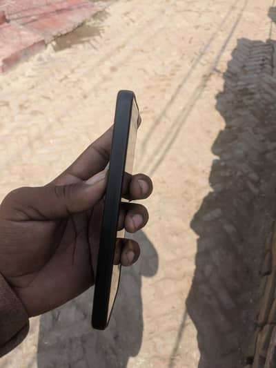 3gb ram 32 gb mamry with box and charghr