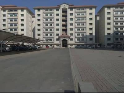 10 Marla 3 Bed Rooms Flat Fully Tiled For RENT