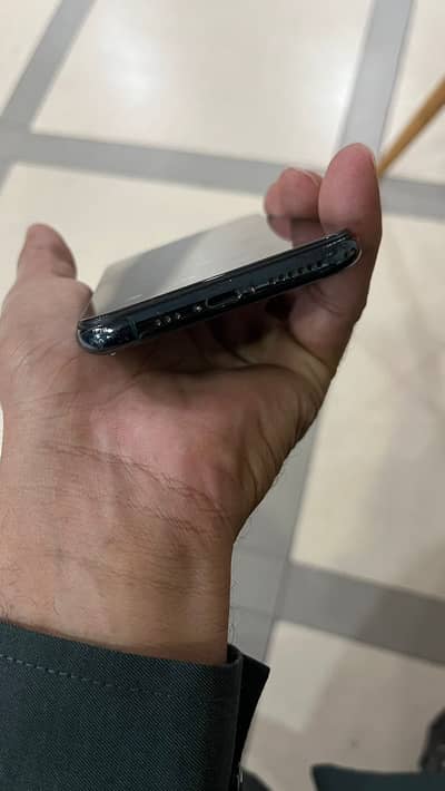 iphone 11 pro pta approved (256 GB)