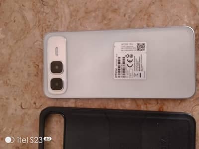 koi masla nahi ha mobile ma 10 day use ha 4+4 128 ha