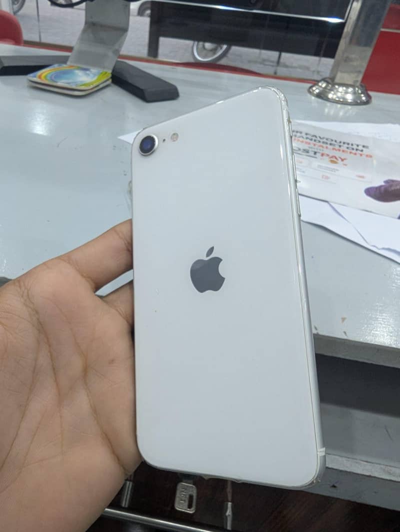 IPHONE SE 0