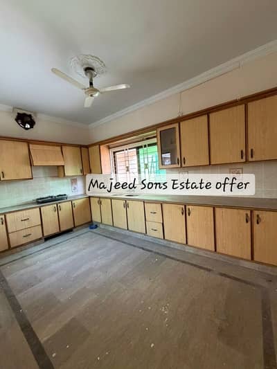 1 Kanal Upper Portion Is Available For Rent In Wapda Town Phase1 Block E1.