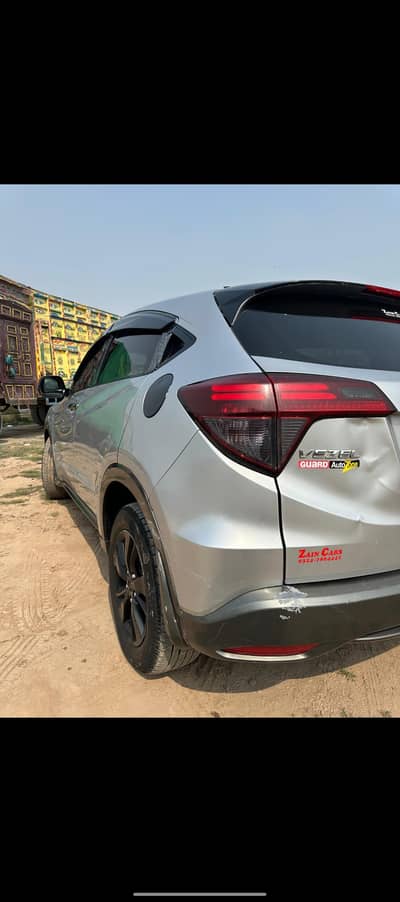 Honda vezel hybrid x package