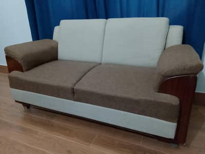 Used 7 seater sofa set is available for sale