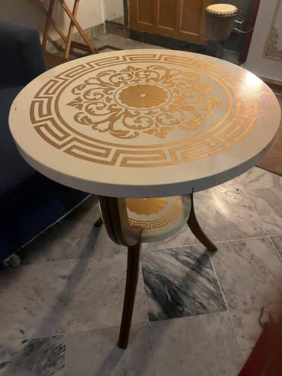 Luxury lounge table for sale