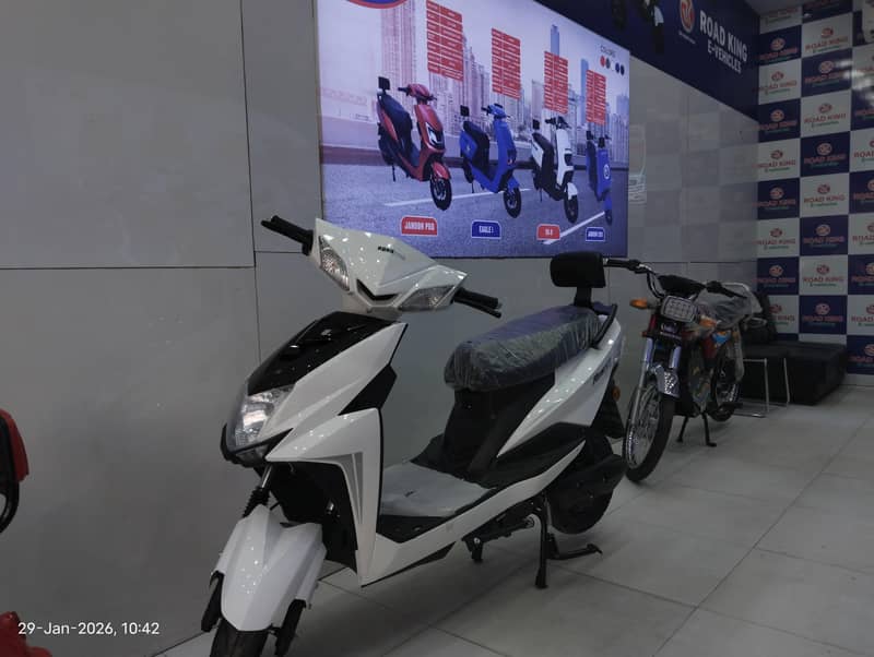 Road King E -Vehicles 7