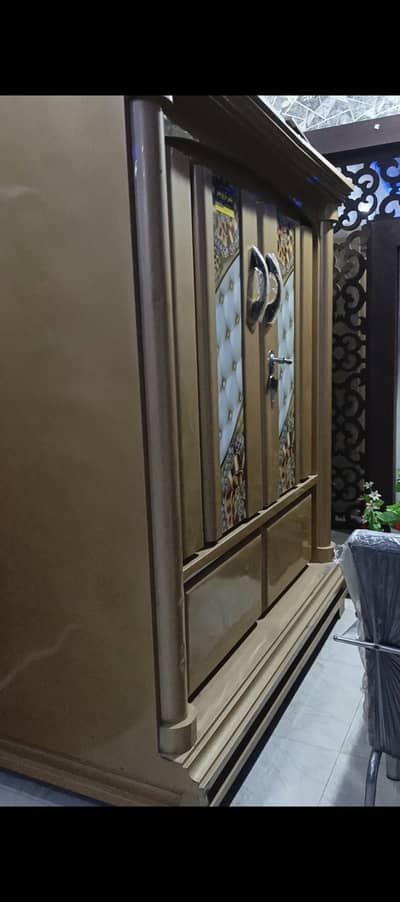 Brand new Alamati peeta is available not use just brand new