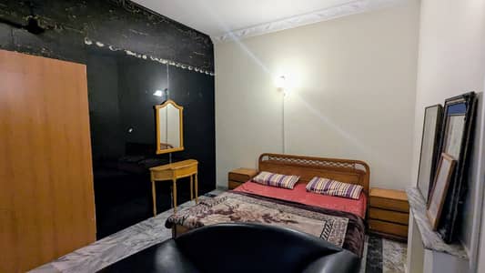 FOR RENT 1 Room available for Jobian or Student F_8/3