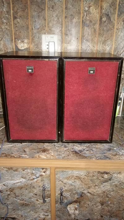 sony vintage 7 inches speaker good sound quality and bass