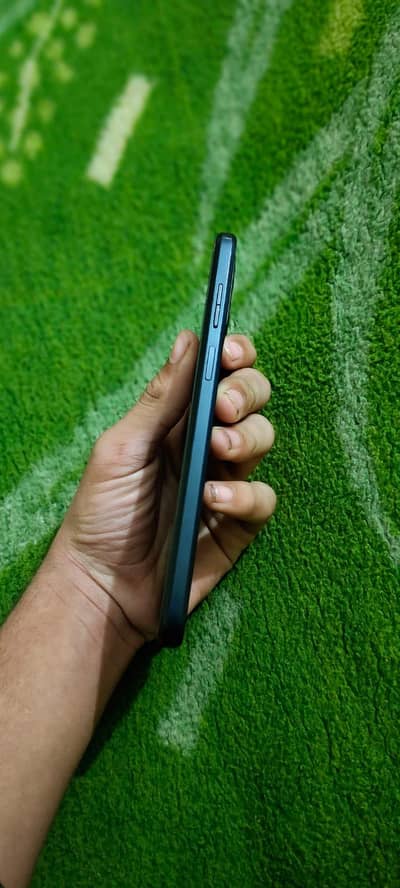 Motorola moto g53 5g 12/128 gb non pta  exchange possible