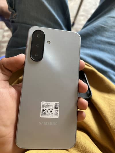 Sumsung A17 8/256gb PTA approved 1 month used