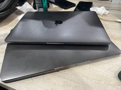 Macbook Pro 2017 (1708)
