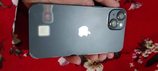 i phone 13 lush condition 6 month in Apple wrinty