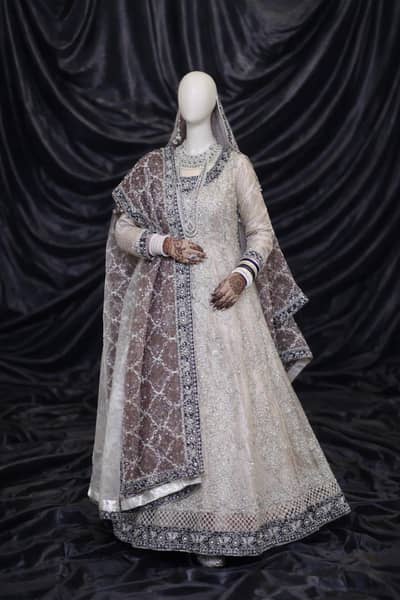 Elegant bridal maxi dress --