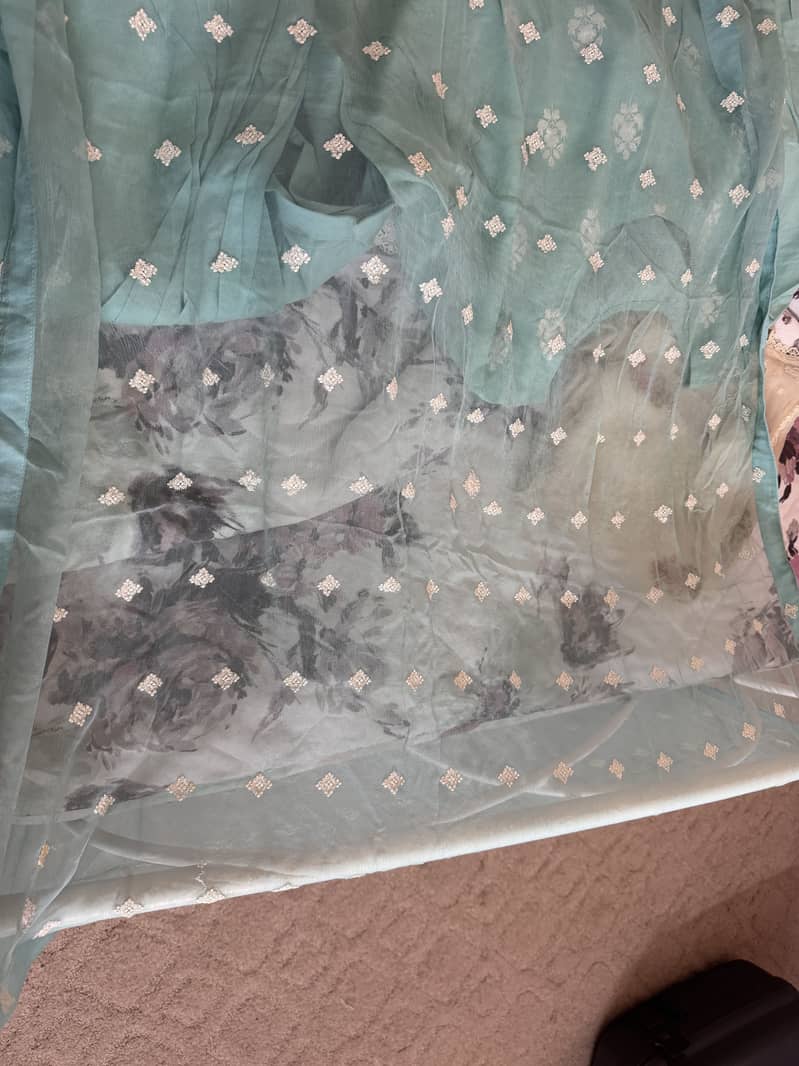 Second hand clothes 3