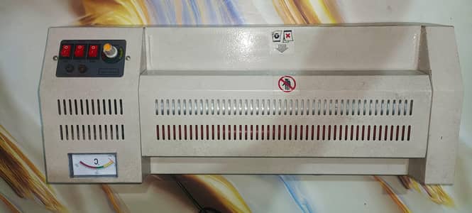 Deli E3895 A3 Laminator